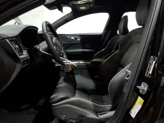 2024 Volvo S60 Plus Black Edition z VIN 7JRL12TH5RG308326, wystawiony jako Copart lot #41958005 z przebiegiem Nie podano mil oraz Szkody całkowita. Historia ofert i sprzedaży dostępna na DreamBid. Obrazek 7.