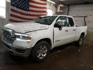 2020 Ram 1500 Laramie with VIN 1C6SRFDT6LN303837, listed as a Copart auction lot 86339224 with 87,515 mi miles and Salvage Title. Bid and sale history available at carsss.com. Image 1.