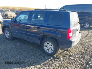 2016 Jeep Patriot Sport z VIN 1C4NJRBB4GD661880, wystawiony jako IAAI lot #42047078 z przebiegiem 88 812 mil mil oraz . Historia ofert i sprzedaży dostępna na DreamBid. Obrazek 3.