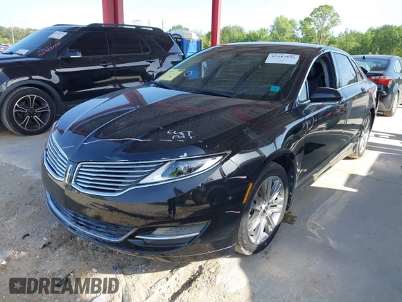 2014 Lincoln MKZ Hybrid z VIN 3LN6L2LU5ER831041, wystawiony jako IAAI lot #42447895 z przebiegiem 92 102 mil mil oraz . Historia ofert i sprzedaży dostępna na DreamBid. Obrazek 17.