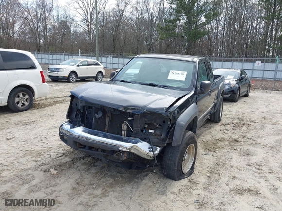 2004 Chevrolet Colorado LS Z85 with VIN 1GCDT196848111585, listed as a IAAI auction lot 41798106 with 334,376 mi miles. Bid and sale history available at carsss.com. Image 6.