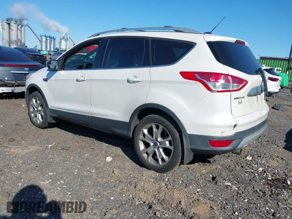 2013 Ford Escape SEL with VIN 1FMCU9HX2DUC40443, listed as a IAAI auction lot 42047208 with 194,413 mi miles. Bid and sale history available at carsss.com. Image 3.