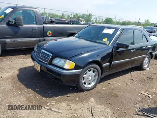 1997 Mercedes-Benz C z VIN WDBHA23E7VF501943, wystawiony jako IAAI lot #42275734 z przebiegiem Nie podano mil oraz . Historia ofert i sprzedaży dostępna na DreamBid. Obrazek 17.
