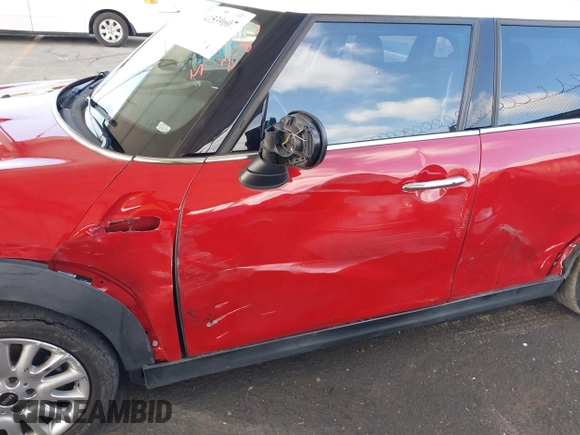 2016 MINI Cooper Hardtop 4 Door S with VIN WMWXU3C5XG2D28360, listed as a IAAI auction lot 41539607 with 78,616 mi miles. Bid and sale history available at carsss.com. Image 6.