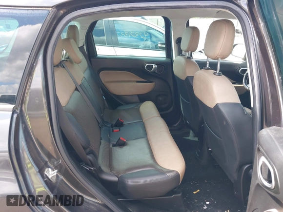 2015 FIAT 500L Lounge z VIN ZFBCFACH6FZ035281, wystawiony jako IAAI lot #42306531 z przebiegiem 99 810 mil mil oraz . Historia ofert i sprzedaży dostępna na DreamBid. Obrazek 8.