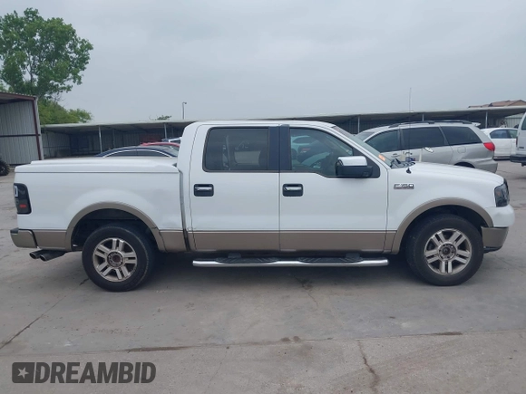 2006 Ford F-150 XLT с VIN 1FTPW12V16KD68289, выставлен на аукционе IAAI как лот 42210513 с пробегом 228 168 миль миль и . История ставок и продаж доступна на DreamBid. Изображение 13.