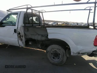 2014 Ford Super Duty F-250 SRW XL with VIN 1FTBF2A6XEEB79132, listed as a IAAI auction lot 39455654 with 180,128 mi miles. Bid and sale history available at carsss.com. Image 6.