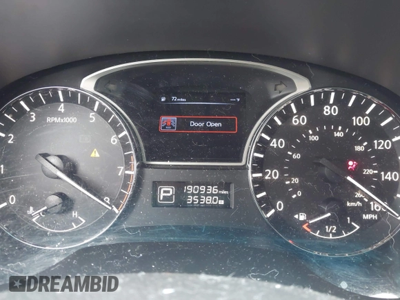 2014 Nissan Pathfinder SL with VIN 5N1AR2MN6EC735904, listed as a IAAI auction lot 42817020 with 190,936 mi miles and . Bid and sale history available at DreamBid. Image 7.