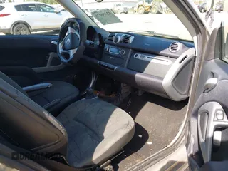 2013 Smart fortwo Pure с VIN WMEEJ3BA5DK622812, выставлен на аукционе IAAI как лот 42356026 с пробегом 64 983 миль миль и . История ставок и продаж доступна на DreamBid. Изображение 5.
