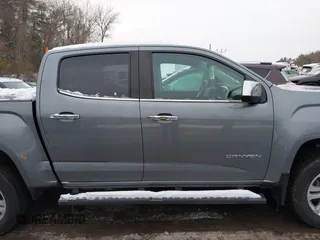 2018 GMC Canyon 4WD SLT with VIN 1GTG6DEN2J1301633, listed as a IAAI auction lot 41530624 with 98,771 mi miles. Bid and sale history available at carsss.com. Image 13.