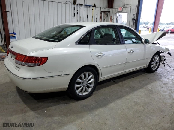 2006 Hyundai Azera SE with VIN KMHFC46F16A119307, listed as a Copart auction lot 66406184 with 154,584 mi miles and Clean Title. Bid and sale history available at carsss.com. Image 3.