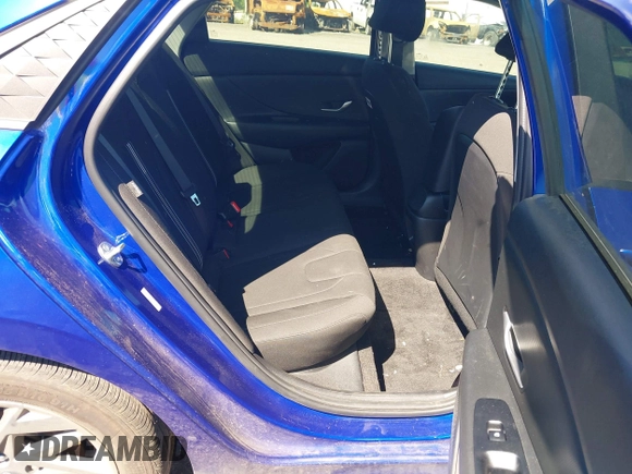 2024 Hyundai Elantra SEL with VIN KMHLM4DG9RU751809, listed as a IAAI auction lot 42146662 with 8,942 mi miles and . Bid and sale history available at DreamBid. Image 8.