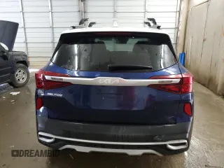 2022 Kia Seltos S z VIN KNDEUCAA7N7319896, wystawiony jako Copart lot #51446595 z przebiegiem 48 814 mil mil oraz Szkoda całkowita • Salvage title. Historia ofert i sprzedaży dostępna na DreamBid. Obrazek 6.