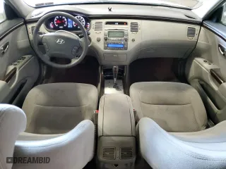 2010 Hyundai Azera GLS with VIN KMHFC4DD7AA473519, listed as a Copart auction lot 71422234 with 120,080 mi miles and Salvage Title. Bid and sale history available at carsss.com. Image 8.