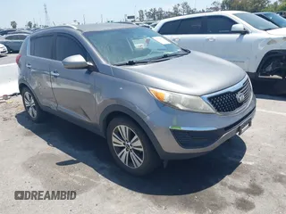 2016 Kia Sportage EX with VIN KNDPC3AC0G7841320, listed as a IAAI auction lot 42312551 with 199,996 mi miles and . Bid and sale history available at DreamBid. Image 1.