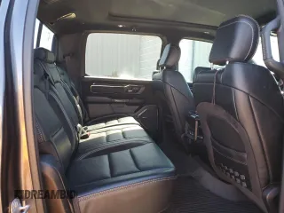 2021 Ram 1500 с VIN NCS107300, выставлен на аукционе Copart как лот 50989205 с пробегом 25 121 миль миль и Списание • Salvage title. История ставок и продаж доступна на DreamBid. Изображение 10.