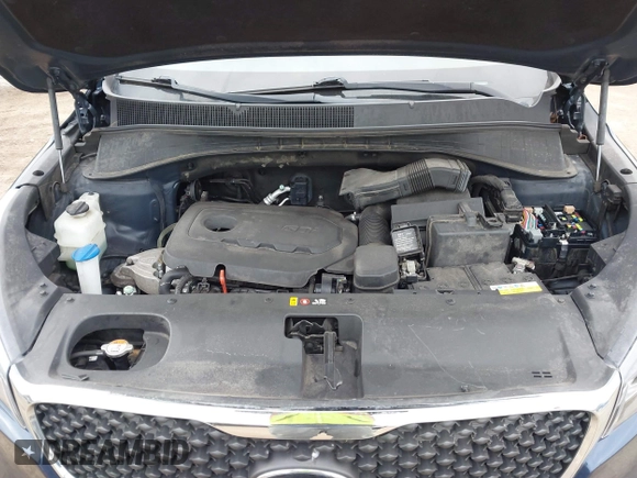 2016 Kia Sorento LX with VIN 5XYPG4A35GG115952, listed as a IAAI auction lot 41868467 with 96,000 mi miles. Bid and sale history available at carsss.com. Image 10.