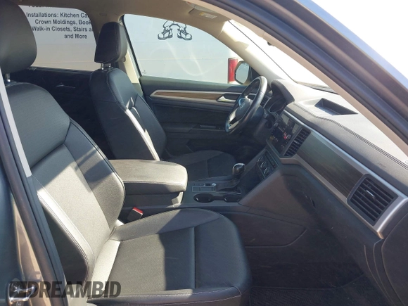 2021 Volkswagen Atlas SE z VIN 1V2DP2CA3MC518670, wystawiony jako IAAI lot #41860811 z przebiegiem 69 270 mil mil oraz . Historia ofert i sprzedaży dostępna na DreamBid. Obrazek 5.
