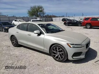 2019 Volvo S60 Momentum with VIN 7JRA22TK2KG001461, listed as a Copart auction lot 42370613 with 23,534 mi miles. Bid and sale history available at carsss.com. Image 11.