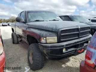 1998 Dodge Ram 1500 with VIN 3B7HF13Y8WG215512, listed as a Copart auction lot 76803314 with 0 mi miles and Salvage Title. Bid and sale history available at carsss.com. Image 4.