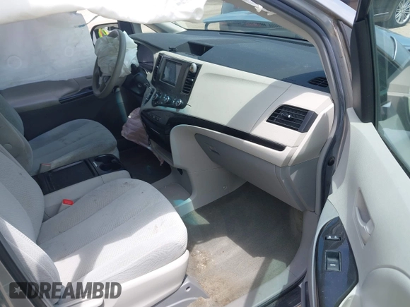 2011 Toyota Sienna LE AAS with VIN 5TDKK3DCXBS156328, listed as a IAAI auction lot 42721542 with 153,286 mi miles and . Bid and sale history available at DreamBid. Image 5.