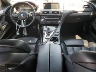 2015 BMW M6 z VIN WBS6C9C52FD468030, wystawiony jako Copart lot #70863134 z przebiegiem 66 839 mil mil oraz Szkoda całkowita • Salvage title. Historia ofert i sprzedaży dostępna na DreamBid. Obrazek 8.