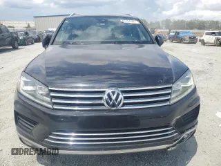 2017 Volkswagen Touareg Wolfsburg Edition with VIN WVGRF7BP6HD004806, listed as a Copart auction lot 61754565 with 160,012 mi miles and Clean title. Bid and sale history available at DreamBid. Image 5.