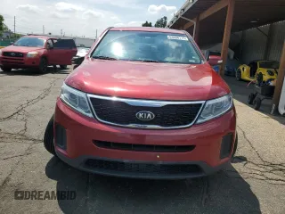 2015 Kia Sorento LX with VIN 5XYKTCA68FG608596, listed as a Copart auction lot 63098115 with 71,648 mi miles and Salvage title. Bid and sale history available at DreamBid. Image 5.