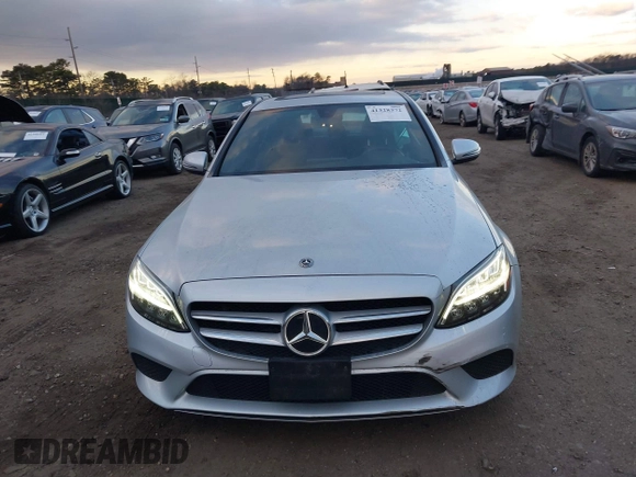 2019 Mercedes-Benz C 300 with VIN WDDWF8DB1KR504239, listed as a IAAI auction lot 41328372 with 22,924 mi miles and . Bid and sale history available at DreamBid. Image 12.