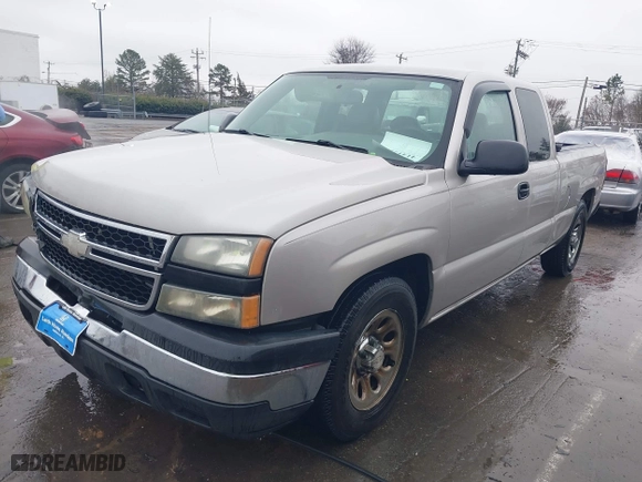 2006 Chevrolet Silverado 1500 LS with VIN 1GCEC19X96Z271646, listed as a IAAI auction lot 41412231 with 213,065 mi miles. Bid and sale history available at carsss.com. Image 17.