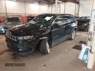 2024 Jeep Compass Latitude с VIN 3C4NJDBN3RT175331, выставлен на аукционе IAAI как лот 41933091 с пробегом 10 997 миль миль и . История ставок и продаж доступна на DreamBid. Изображение 2.