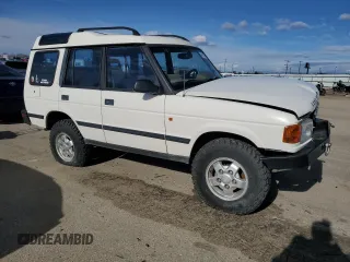 1996 Land Rover Discovery with VIN SALJN1287TA195018, listed as a Copart auction lot 46451505 with 126,913 mi miles and Salvage Title. Bid and sale history available at DreamBid. Image 4.