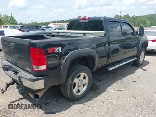 2013 GMC Sierra 2500HD SLT with VIN 1GT121E82DF120632, listed as a IAAI auction lot 42136305 with 171,967 mi miles and . Bid and sale history available at DreamBid. Image 4.