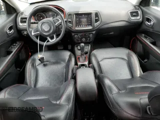 2018 Jeep Compass Trailhawk z VIN 3C4NJDDB4JT307441, wystawiony jako Copart lot #58485585 z przebiegiem 158 871 mil mil oraz Szkoda całkowita • Salvage title. Historia ofert i sprzedaży dostępna na DreamBid. Obrazek 8.
