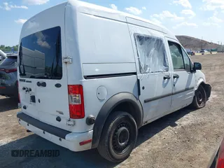 2013 Ford Transit Connect XLT z VIN NM0LS6BN2DT145528, wystawiony jako IAAI lot #42568742 z przebiegiem 92 093 mil mil oraz . Historia ofert i sprzedaży dostępna na DreamBid. Obrazek 4.