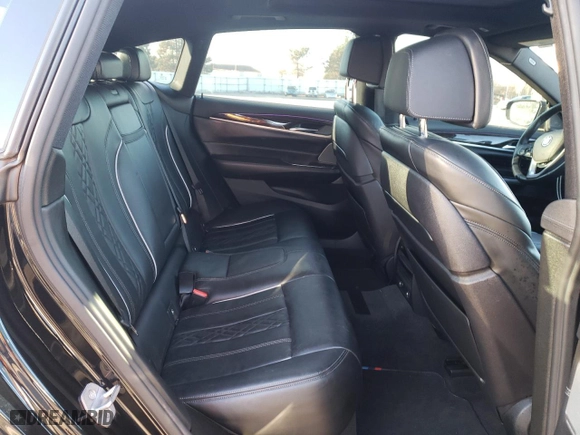 2018 BMW 6 Series 640i xDrive with VIN WBAJV6C58JBK07576, listed as a Copart auction lot 42206533 with 42,132 mi miles. Bid and sale history available at carsss.com. Image 11.