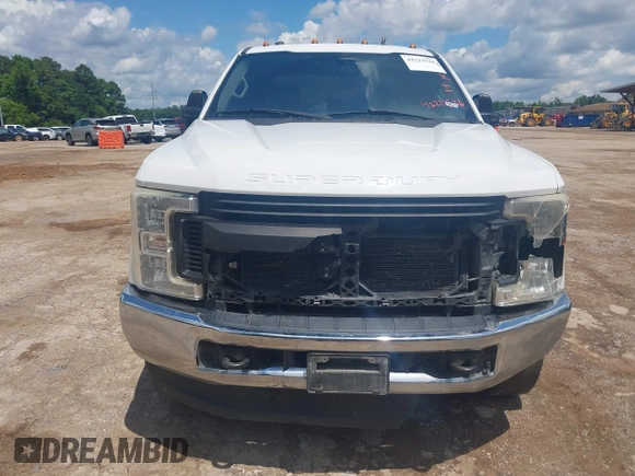 2017 Ford F-350 Lariat z VIN 1FT8W3DT7HEF47398, wystawiony jako IAAI lot #42211536 z przebiegiem 170 129 mil mil oraz . Historia ofert i sprzedaży dostępna na DreamBid. Obrazek 14.