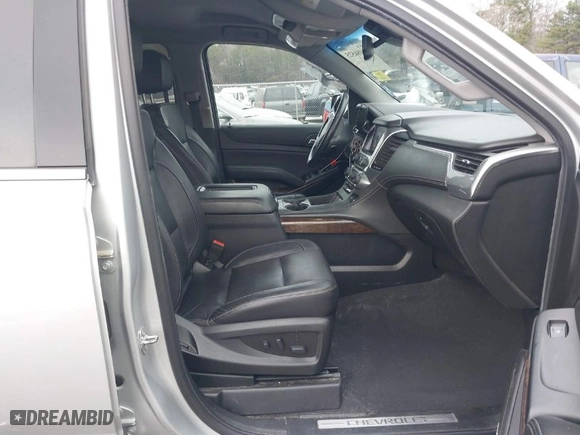 2019 Chevrolet Suburban LT with VIN 1GNSKHKCXKR192655, listed as a IAAI auction lot 41184525 with 161,943 mi miles. Bid and sale history available at carsss.com. Image 5.