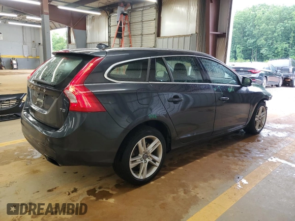 2015 Volvo V60 T5 Drive-E Platinum with VIN YV140MEM8F1261054, listed as a Copart auction lot 58130135 with 123,796 mi miles and Salvage title. Bid and sale history available at DreamBid. Image 3.