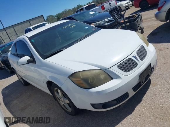 2008 Pontiac G5 with VIN 1G2AL18F887217488, listed as a IAAI auction lot 41726062 with 1 mi miles. Bid and sale history available at carsss.com. Image 1.