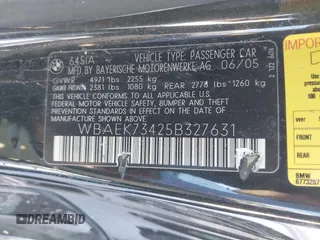 2005 BMW 6 Series 645Ci with VIN WBAEK73425B327631, listed as a IAAI auction lot 40923954 with 189,010 mi miles. Bid and sale history available at carsss.com. Image 9.