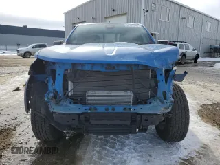 2024 GMC Canyon 4WD AT4 z VIN 1GTP6DEKXR1197281, wystawiony jako Copart lot #48731345 z przebiegiem 4 708 mil mil oraz Szkoda całkowita • Salvage title. Historia ofert i sprzedaży dostępna na DreamBid. Obrazek 5.