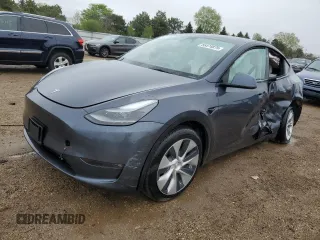 2023 Tesla Model Y Long Range z VIN 7SAYGDEE5PF884364, wystawiony jako Copart lot #55474875 z przebiegiem 13 299 mil mil oraz Szkoda całkowita • Salvage title. Historia ofert i sprzedaży dostępna na DreamBid. Obrazek 1.