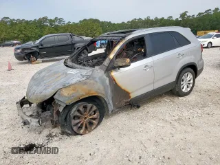 2014 Kia Sorento EX with VIN 5XYKUDA71EG541060, listed as a Copart auction lot 56945175 with Not provided miles and Non repairable. Bid and sale history available at DreamBid. Image 1.