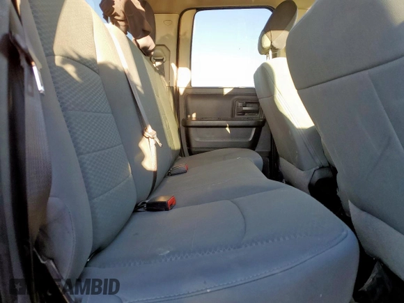 2020 Ram 1500 Tradesman z VIN 1C6RR6FT4LS147567, wystawiony jako Copart lot #47964365 z przebiegiem 95 988 mil mil oraz Szkoda całkowita • Salvage title. Historia ofert i sprzedaży dostępna na DreamBid. Obrazek 10.