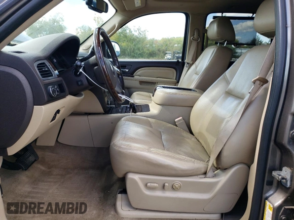 2011 GMC Yukon Denali with VIN 1GKS2EEF4BR196573, listed as a Copart auction lot 73833944 with 149,404 mi miles and Clean Title. Bid and sale history available at DreamBid. Image 7.