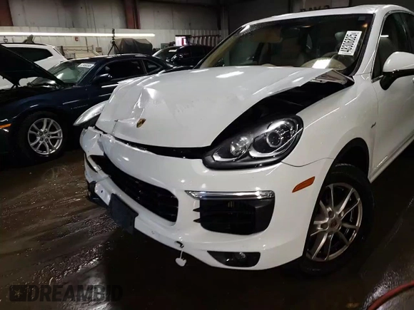2015 Porsche Cayenne Diesel with VIN WP1AF2A28FLA41058, listed as a Copart auction lot 48306825 with 72,011 mi miles and Salvage title. Bid and sale history available at DreamBid. Image 13.