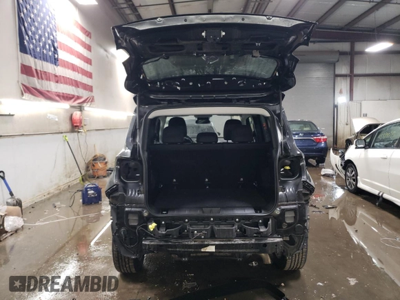 2020 Jeep Renegade Latitude with VIN ZACNJBBB4LPL11360, listed as a Copart auction lot 45865725 with 16,656 mi miles and Salvage title. Bid and sale history available at DreamBid. Image 6.