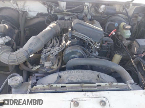 1994 Ford Ranger XL z VIN 1FTCR14A1RPB92769, wystawiony jako IAAI lot #42846572 z przebiegiem 419 343 mil mil oraz . Historia ofert i sprzedaży dostępna na DreamBid. Obrazek 10.