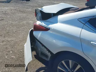 2019 Lexus ES 350 z VIN 58ABZ1B11KU051047, wystawiony jako IAAI lot #41721365 z przebiegiem 84 209 mil mil oraz . Historia ofert i sprzedaży dostępna na DreamBid. Obrazek 21.